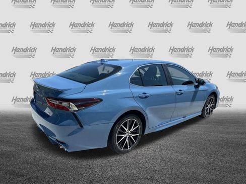 Used 2024 Toyota Camry SE FWD image 10