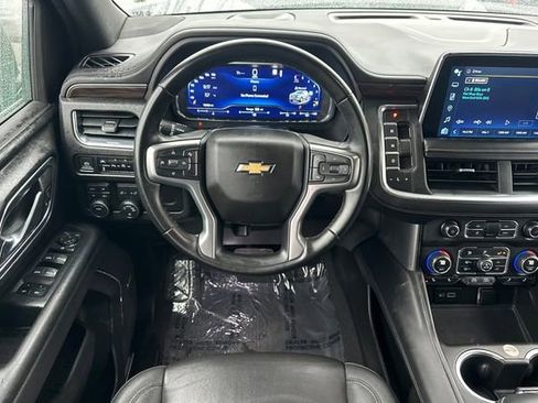 Used 2023 Chevrolet Suburban LT image 19