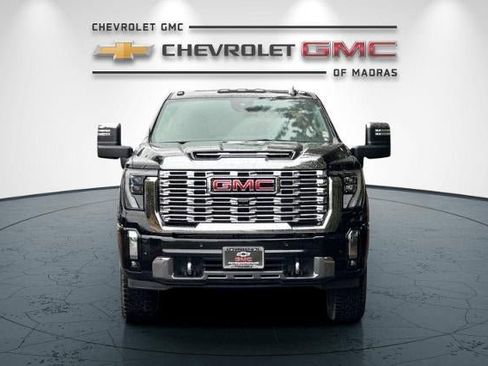 New 2026 GMC Sierra 3500 Denali w/ Denali Reserve Package image 8