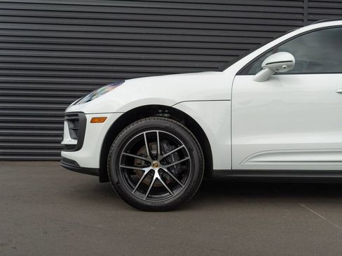 New 2025 Porsche Macan AWD/4WD image 12