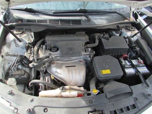 Used 2014 Toyota Camry SE image 22