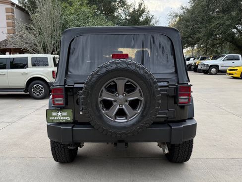 Used 2013 Jeep Wrangler Sport w/ Connectivity Group image 9