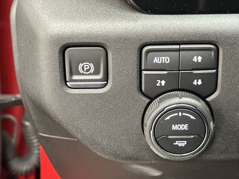 Used 2023 Chevrolet Silverado 1500 LT image 31