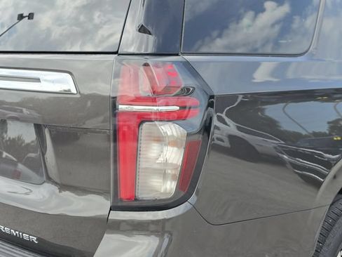 Used 2021 Chevrolet Tahoe Premier w/ Premium Package AWD/4WD image 43