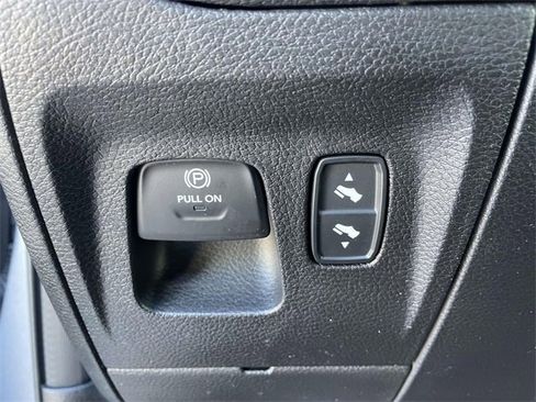 Used 2025 RAM 1500 Laramie w/ Night Edition image 18