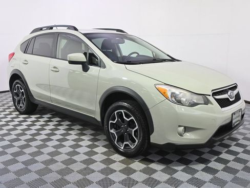Used 2015 Subaru Crosstrek 2.0i Premium AWD/4WD image 8