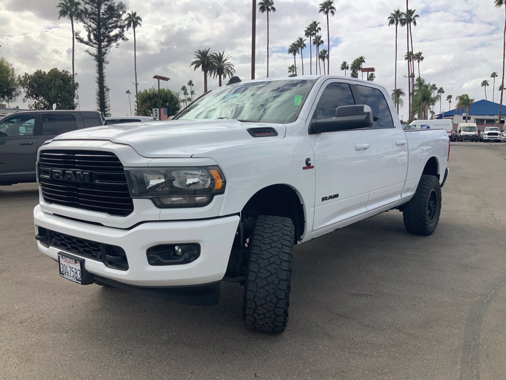 Certified 2020 RAM 2500 Big Horn w/ Night Edition AWD/4WD image 3
