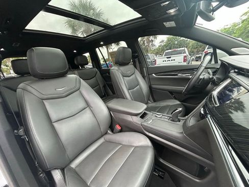 Used 2021 Cadillac XT6 Premium Luxury AWD/4WD image 27