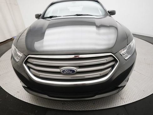Used 2018 Ford Taurus SEL FWD image 23