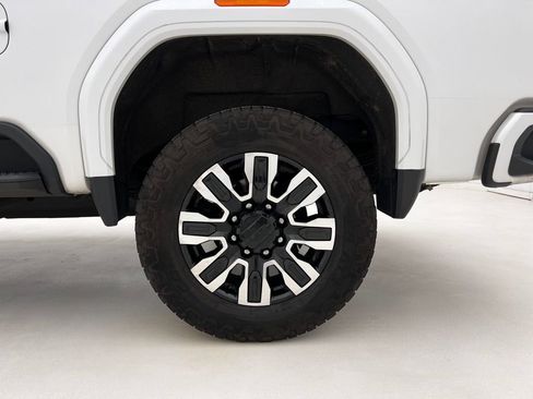 Used 2024 GMC Sierra 3500 Denali Ultimate image 33