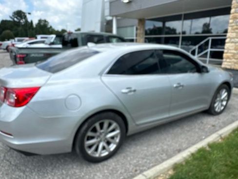 Used 2013 Chevrolet Malibu LTZ FWD image 3