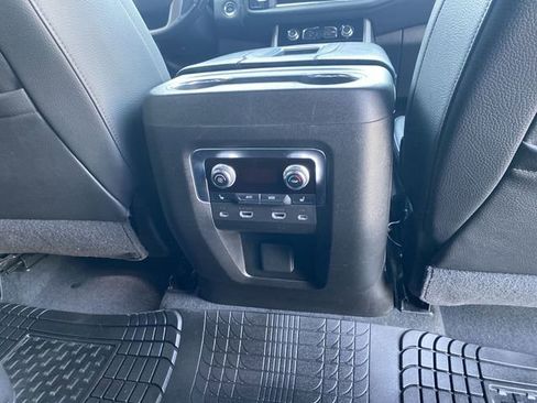 Used 2021 GMC Yukon XL Denali w/ Denali Ultimate Package AWD/4WD image 25