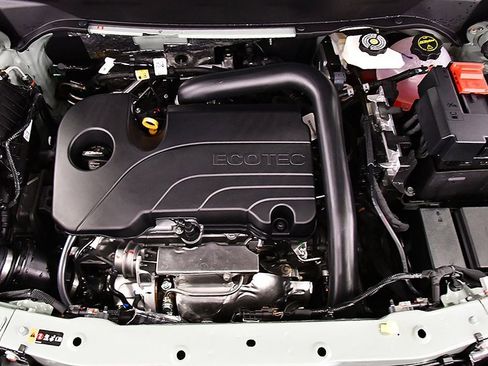 New 2026 Chevrolet Equinox LT w/ LPO, Floor Liner Package image 30