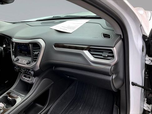 Used 2023 GMC Acadia AT4 w/ Technology Package AWD/4WD image 29