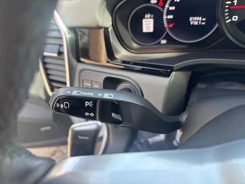 Used 2023 Porsche Cayenne Platinum Edition AWD/4WD image 23
