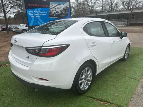 Used 2018 Toyota Yaris iA image 7