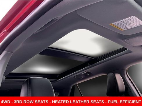 Used 2022 Ford Explorer XLT w/ Equipment Group 202A image 7