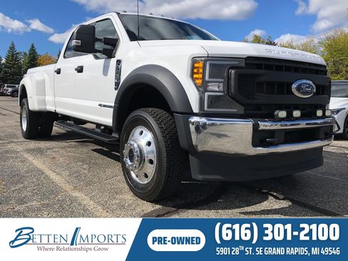 Used 2022 Ford F450 XL w/ Power Equipment Group image 1