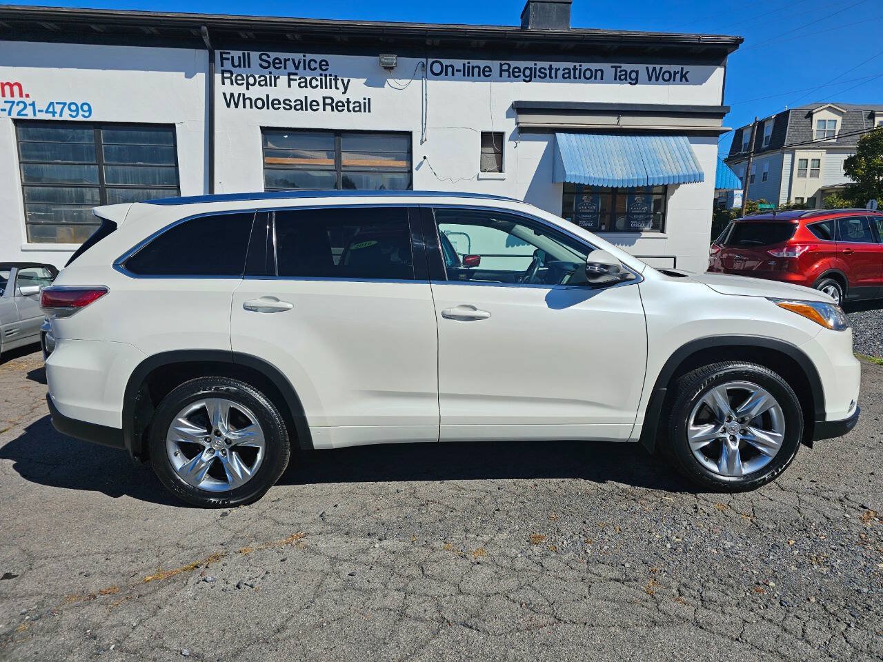 Used 2014 Toyota Highlander Limited AWD/4WD image 6