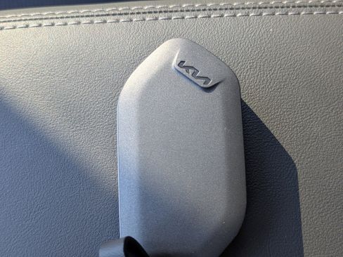New 2026 Kia Sorento S w/ S Panoramic Sunroof Package FWD image 36