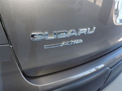 Used 2022 Subaru Ascent Limited w/ Technology Package image 19