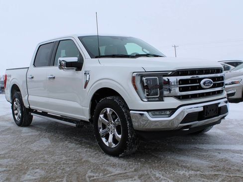 Used 2021 Ford F150 Lariat w/ Equipment Group 502A High image 3