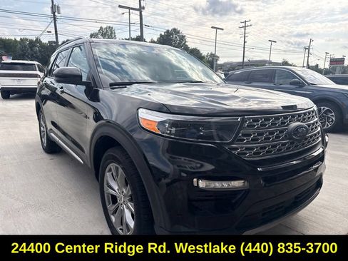 Used 2022 Ford Explorer Limited w/ Equipment Group 301A AWD/4WD image 9
