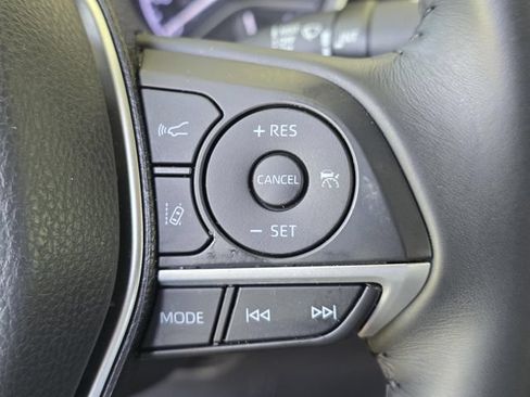Used 2023 Toyota Camry XLE FWD image 24
