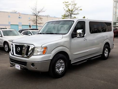Used 2016 Nissan NV 3500 SL image 11