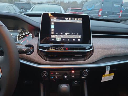 New 2026 Jeep Compass Latitude image 10