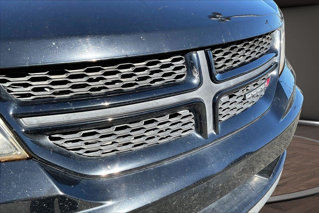 Used 2020 Dodge Journey SE w/ SE Popular Equipment Group FWD image 35