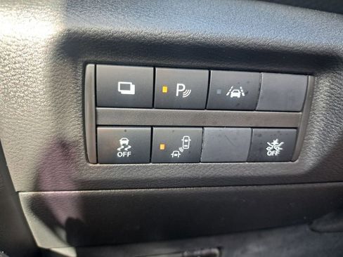 Used 2024 Nissan Kicks S image 16