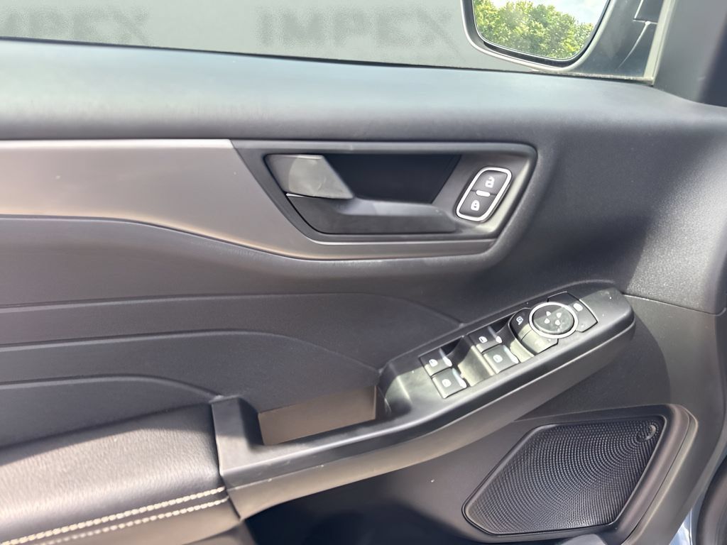 Used 2024 Ford Escape Active w/ Tech Pack #1 FWD image 20