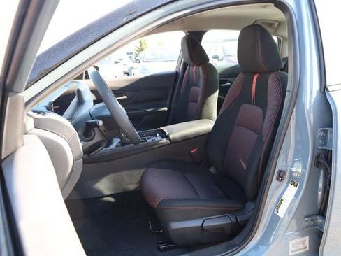 New 2026 Nissan Sentra SR FWD image 8