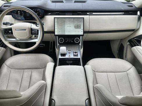 Certified 2023 Land Rover Range Rover SV AWD/4WD image 12