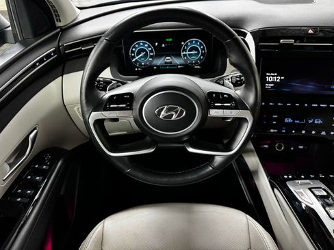 Used 2023 Hyundai Tucson Limited AWD/4WD image 16
