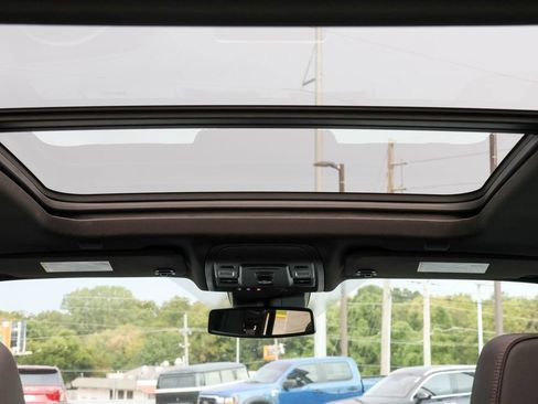 Used 2023 Chevrolet Tahoe RST AWD/4WD image 10