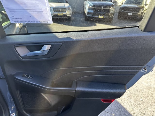 Certified 2024 Ford Escape ST-Line w/ Tech Pack #1 AWD/4WD image 40