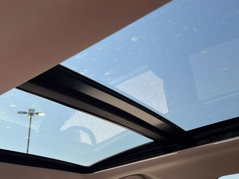 Used 2020 Nissan Rogue SV image 33