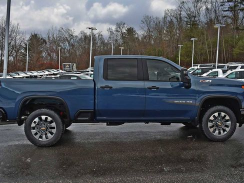 New 2026 Chevrolet Silverado 2500 Custom w/ Custom Value Package image 6