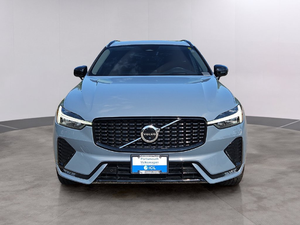 Used 2023 Volvo XC60 B5 Ultimate w/ Climate Package AWD/4WD image 2
