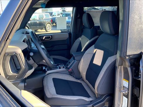 New 2025 Ford Bronco Big Bend image 9