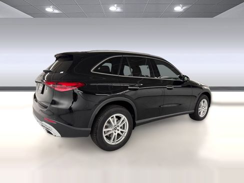 Certified 2026 Mercedes-Benz GLC 300 image 9