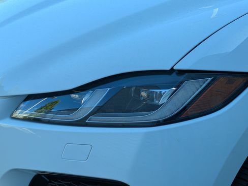 Used 2026 Jaguar F-PACE R-Dynamic S AWD/4WD image 12