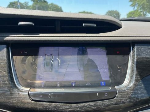 Used 2022 Cadillac XT6 Premium Luxury w/ Technology Package FWD image 31