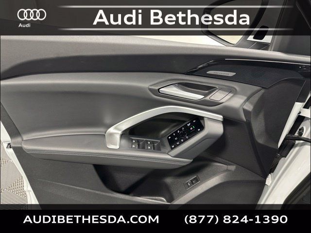 Used 2025 Audi Q5 Premium Plus w/ Premium Plus AWD/4WD image 13
