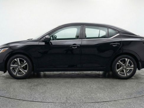 Used 2025 Nissan Sentra SV image 5