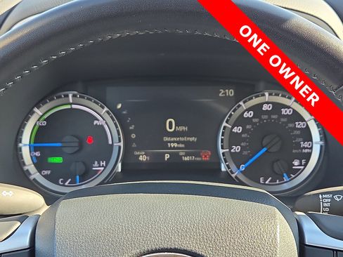 Certified 2024 Toyota Highlander XLE image 23