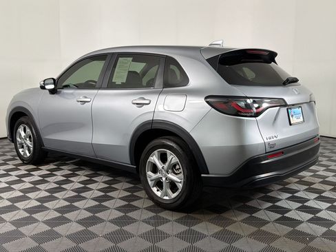 Used 2025 Honda HR-V LX image 2