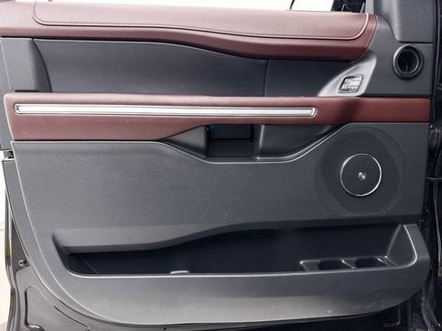 Used 2024 Ford Expedition Max Limited image 33